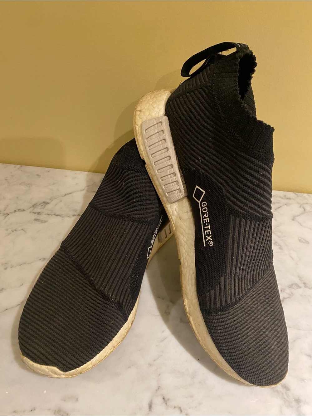 Adidas Men’s 10.5 size Gore-Tex Black Slip-On Knit Sneakers
